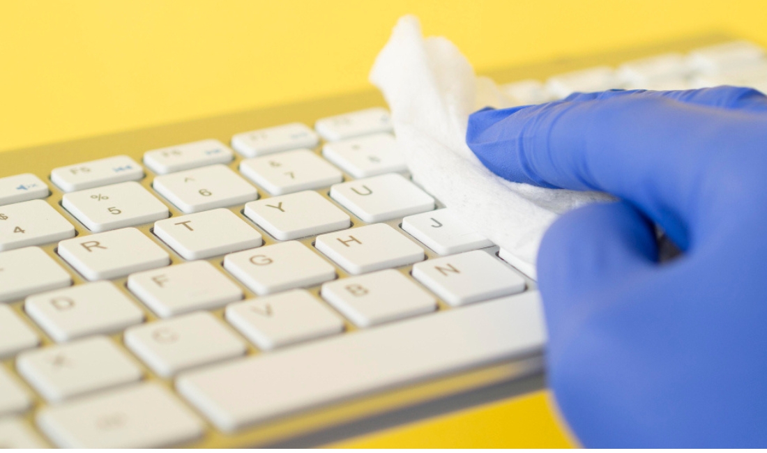 How to clean a keyboard